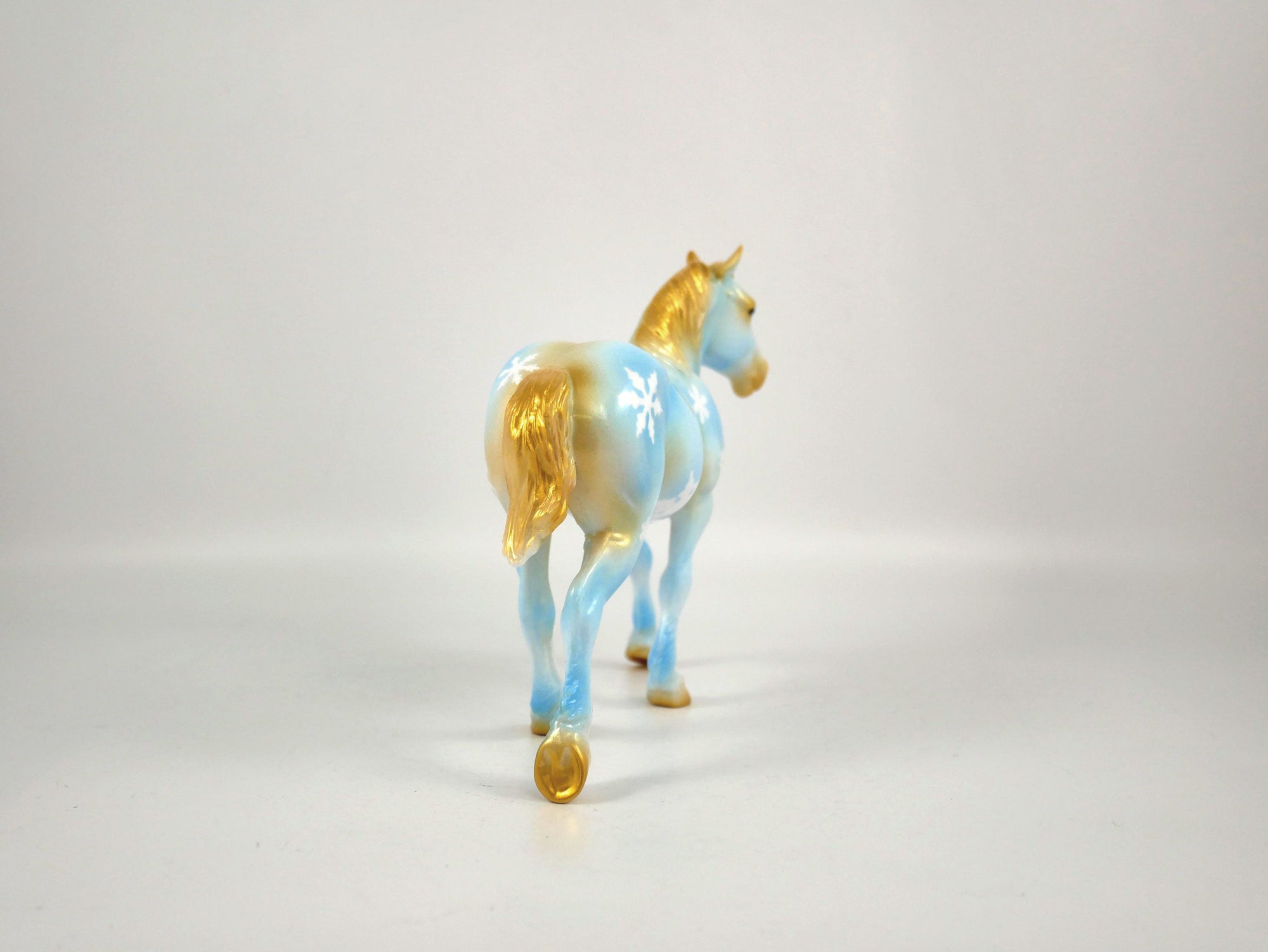 Snow-OOAK Snowflake Trotting Draft Pebbles 12/16/20