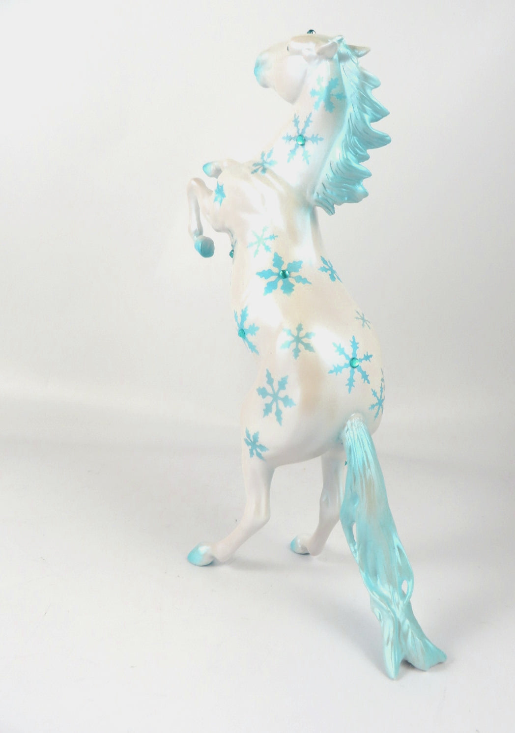 SNOWDROP- OOAK LIGHT BLUE WITH SNOWFLAKES REARING PEBBLE BY  AUDREY DIXON WHS19