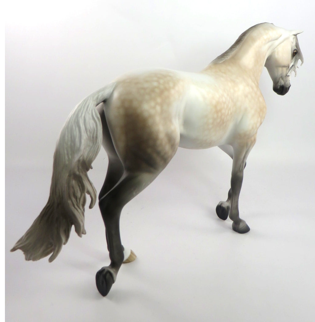 SNUGGLY-OOAK DAPPLE ROSE GREY THOROUGHBRED BY SHERYL LEISURE 12/19/19