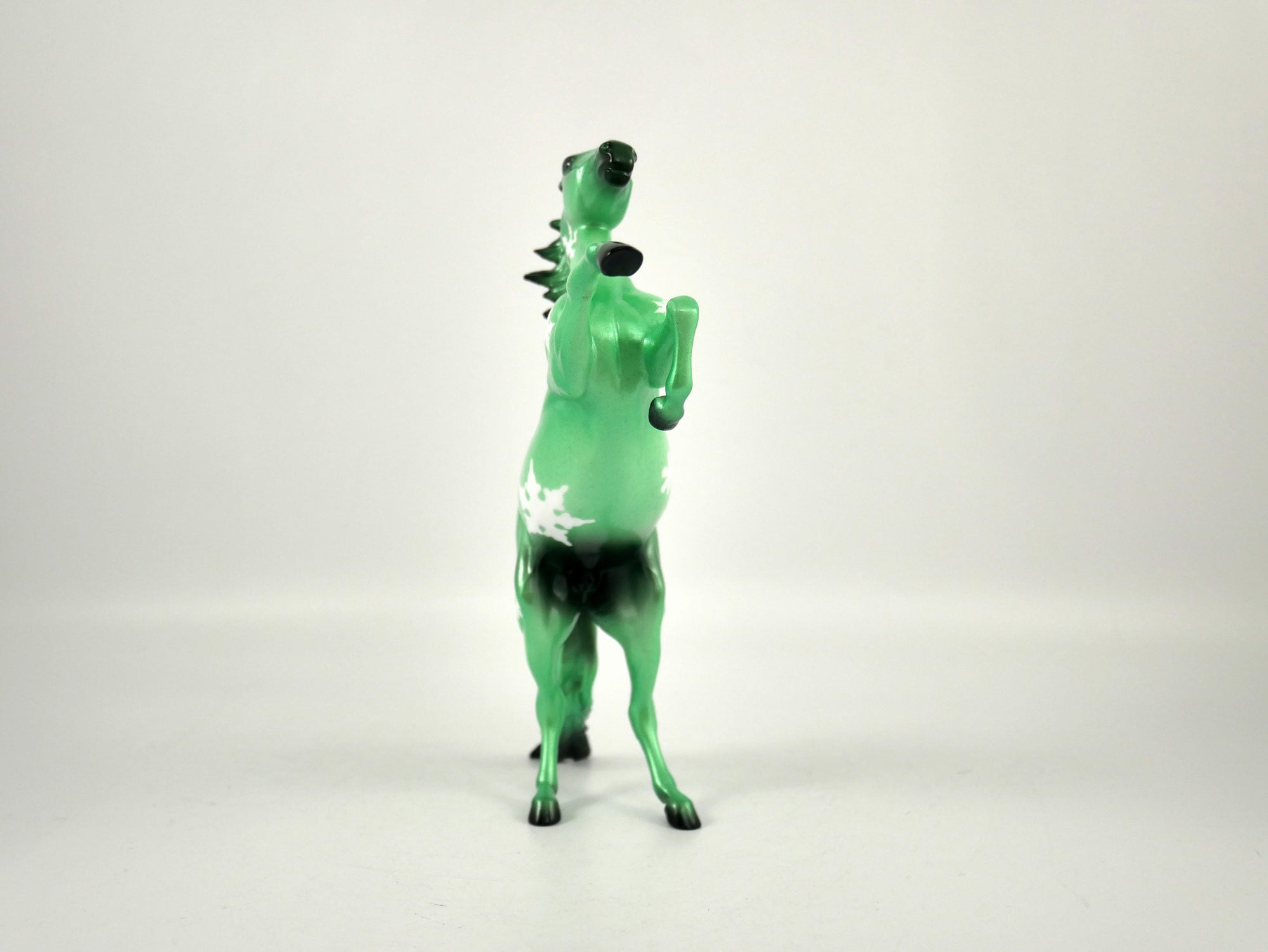 SPEARMINT-OOAK SNOWFLAKE DECORATOR REARING PEBBLES BY ELLEN ROBBINS 12/22/20