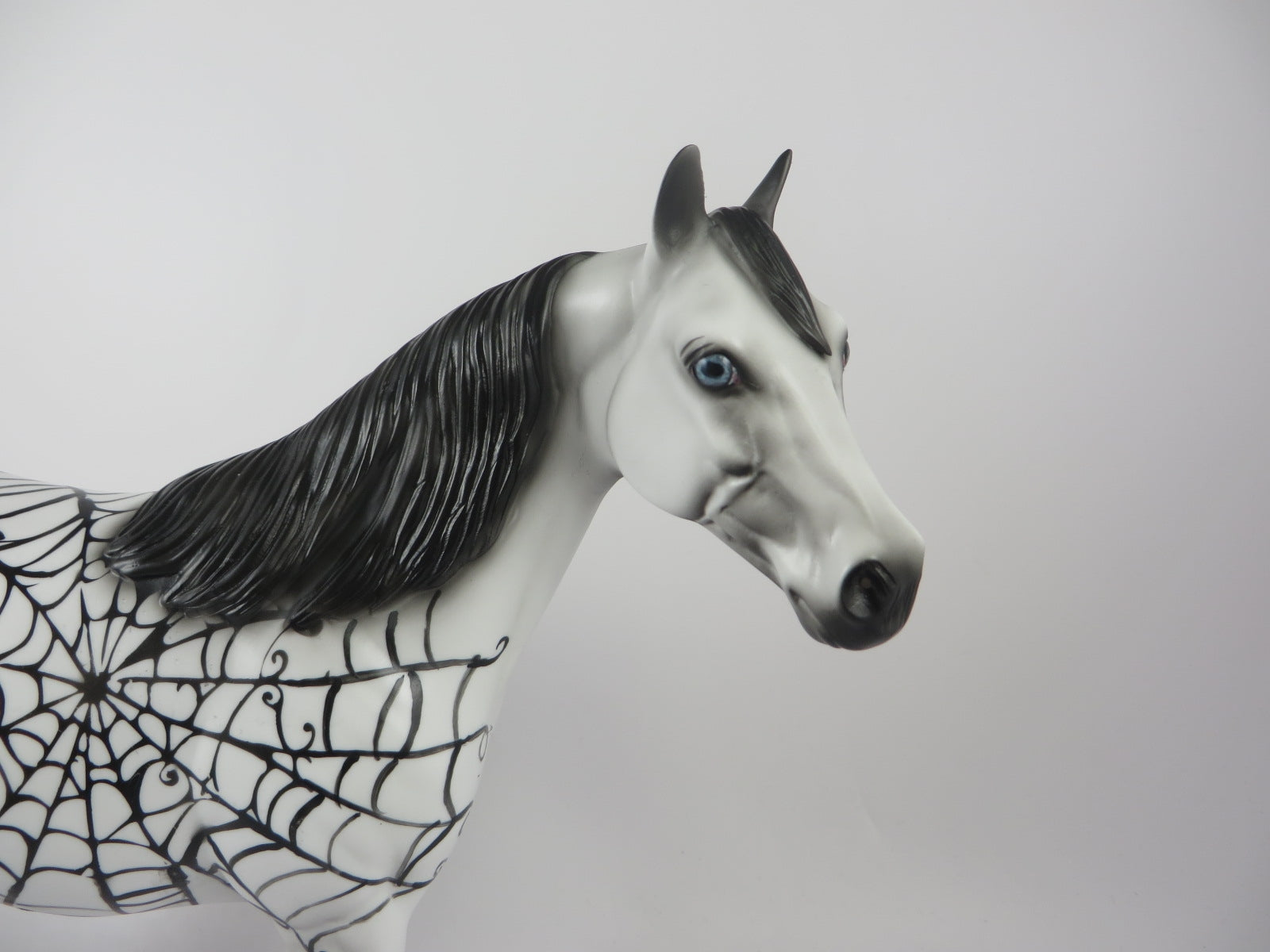 ARACHNOPHOBIA-OOAK ISH DECORATOR MM 2019