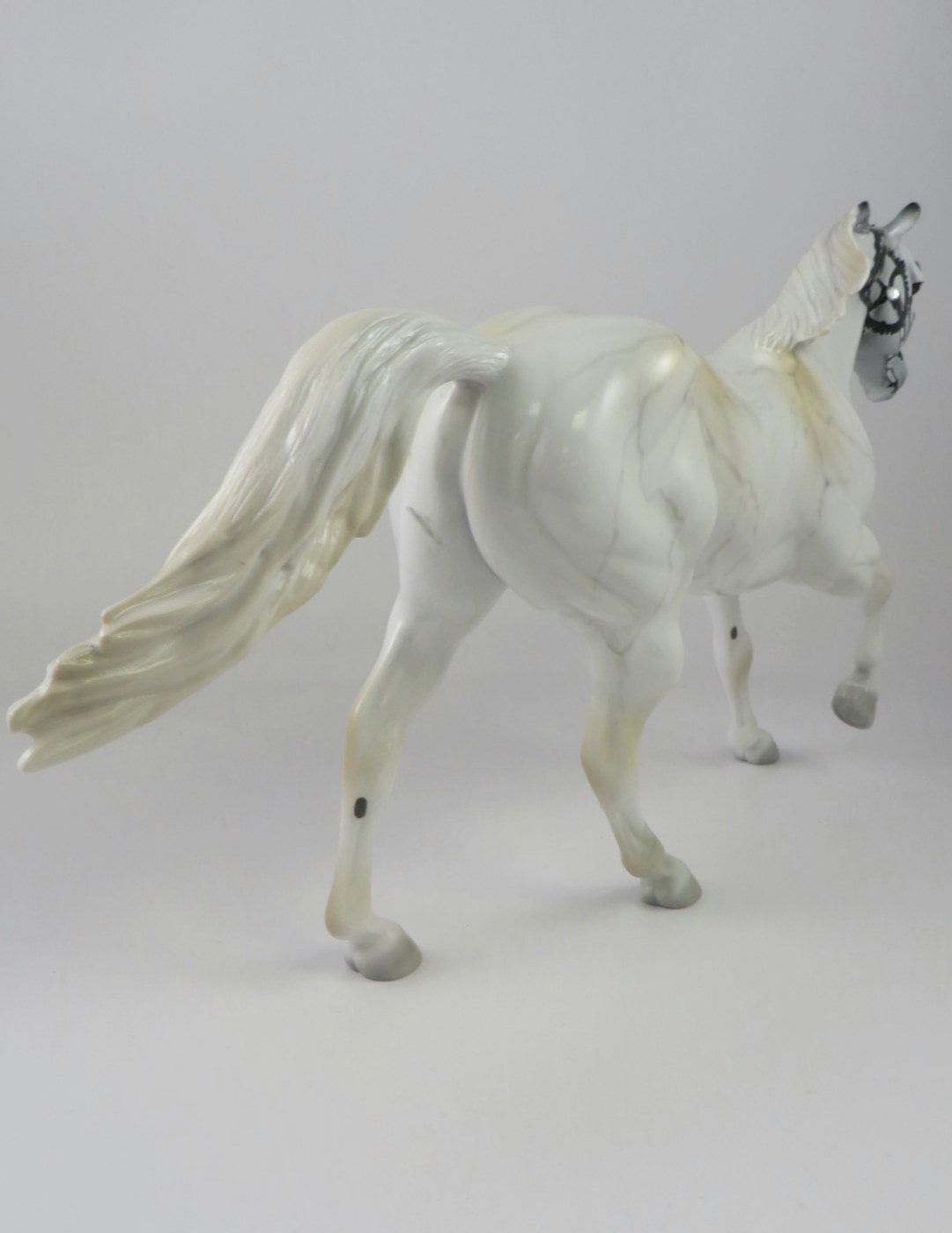 STONECLAD -OOAK PEARL W/BLACK GEM FACE FQH DECORATOR BY DAWN QUICK MM19