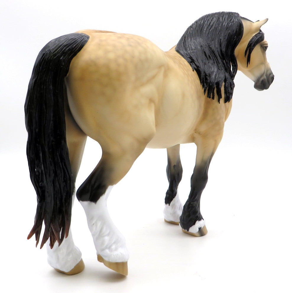 Storm&#39;s Eye-OOAK Dapple Buckskin Heavy Drafter Painted by Ellen Robbins 1/10/21