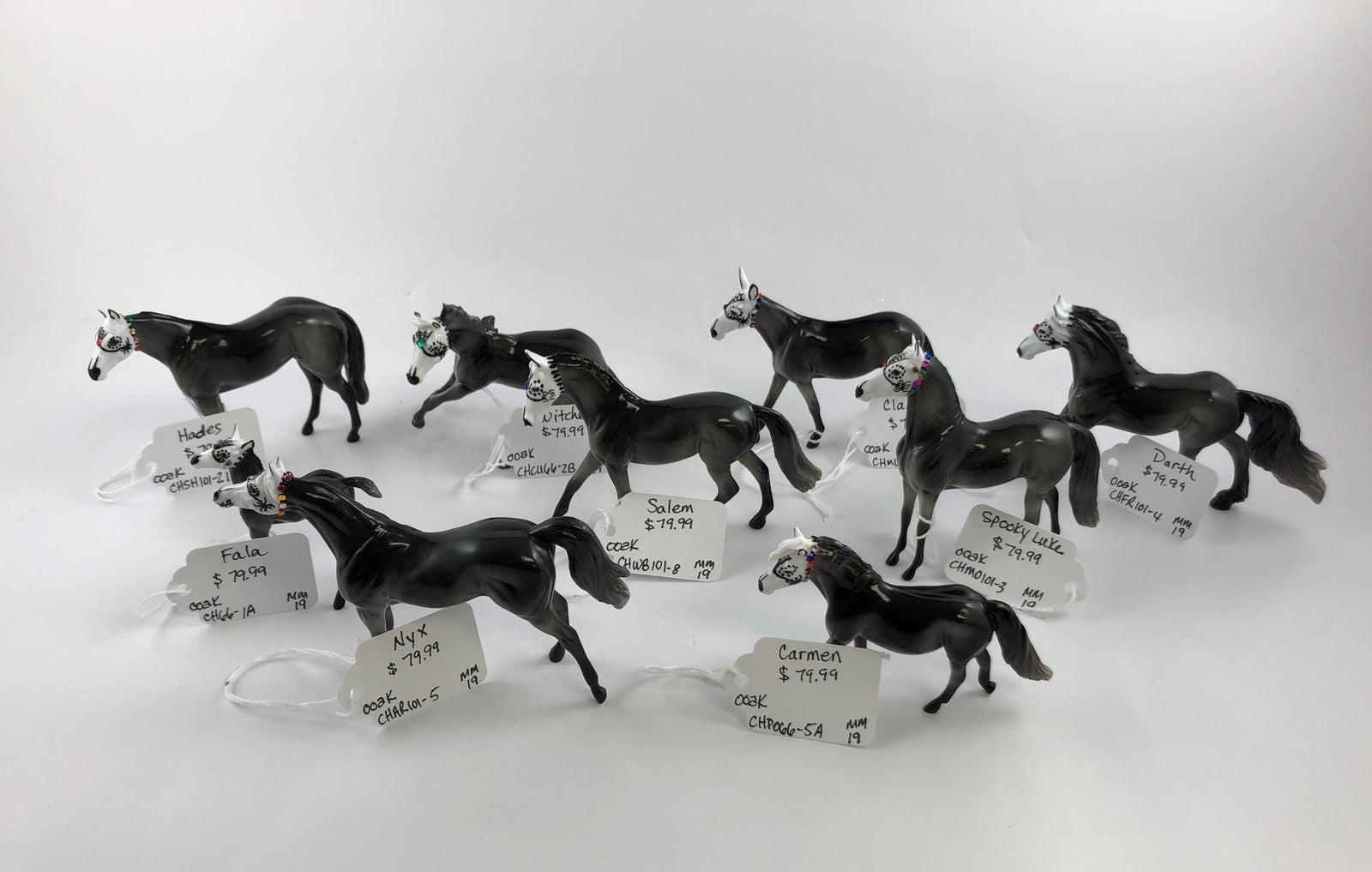 GREY SUGAR SKULL CHIPS ASSORTED LHS19 BY DAWN QUICK AND KAYLA WESSE