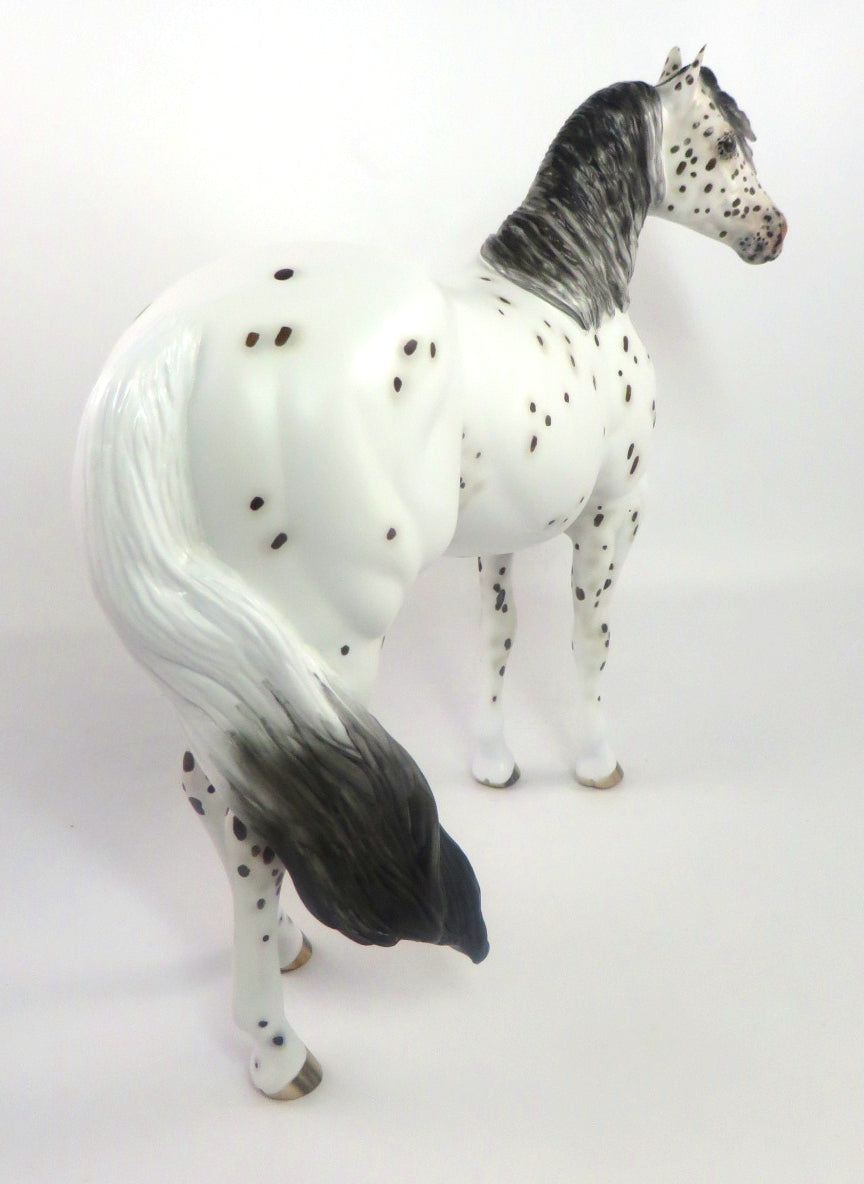 SURE LOOK IT - OOAK BAY LEOPARD ISH MODEL HORSE BY SHERYL LEISURE SB20