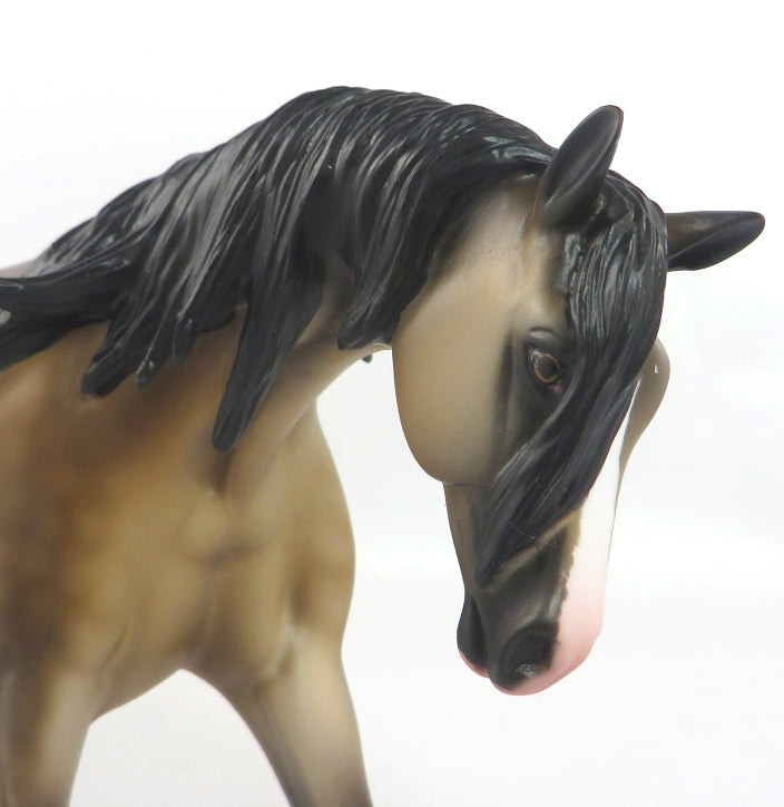 TEXAS HOLD EM'-OOAK DAPPLE BUCKSKIN PEBBLES WARMBLOOD MODEL HORSE 1/20/20