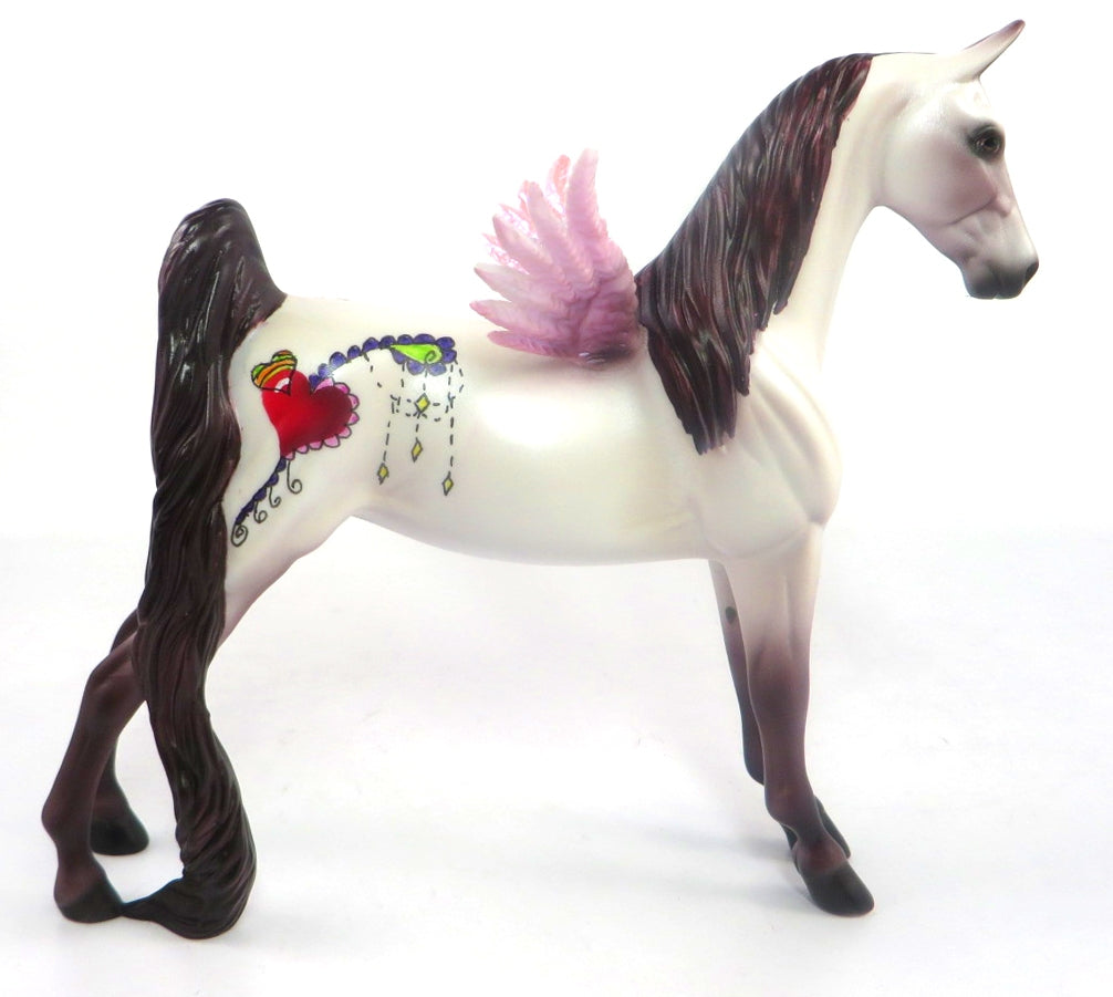 THAT'S AMORE -- OOAK BUCKSKIN WITH PINK WINGS DECORATOR  PEBBLE  BY DAWN QUICK SB20