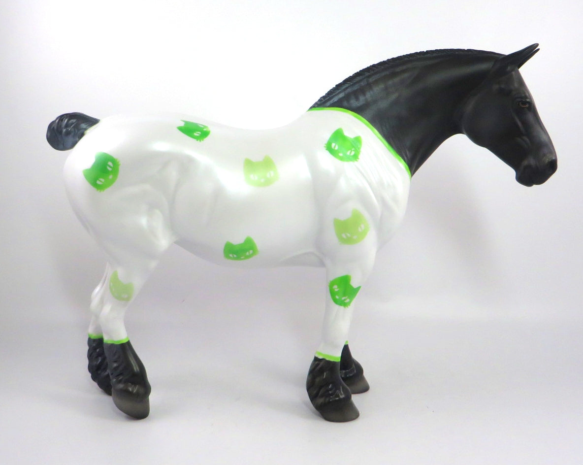 THE CATS PAJAMAS - LE-2 DARK DAPPLE GREY WITH PAJAMAS DECORATOR HEAVY DRAFT MODEL HORSE BY DAWN QUICK PJ20