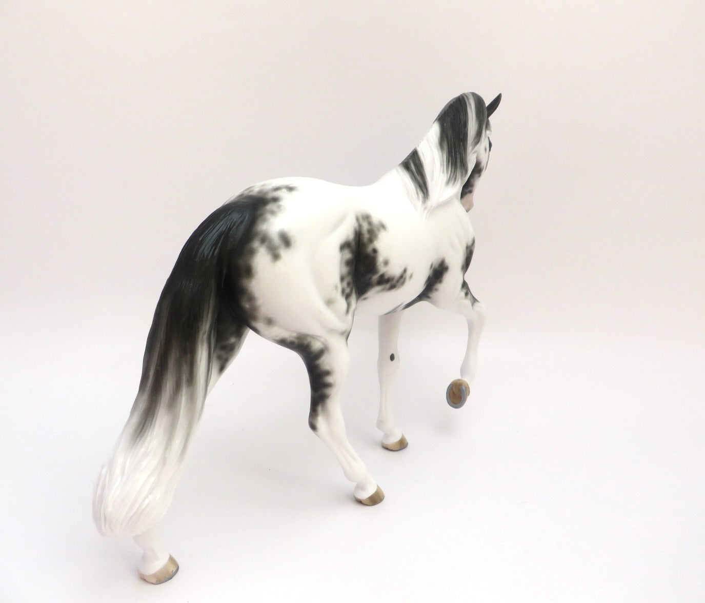 TODO BIEN-OOAK SABINO TENNESSEE WALKER MODEL HORSE BY SHERYL LEISURE 3/11/20