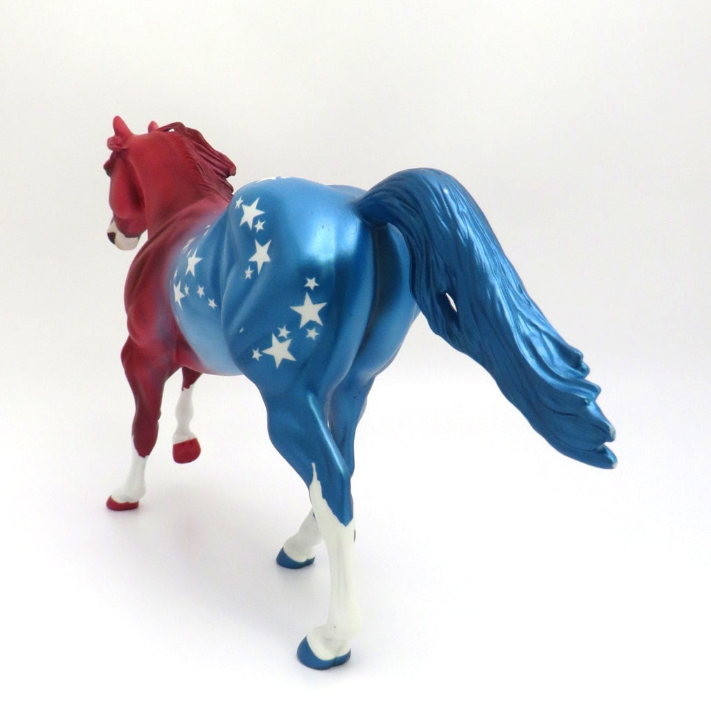 TORCH - LE-? FOUNDATION QUARTER HORSE MODEL HORSE EA20