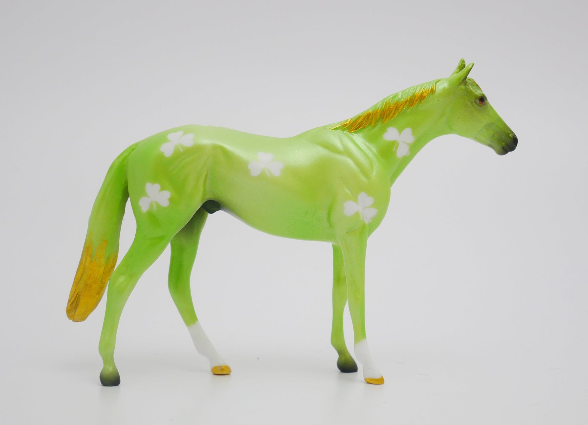 TRICKSY - OOAK ST. PATRICKS DAY DECO STOCK HORSE CHIP BY JAS FANNING 3/13/20