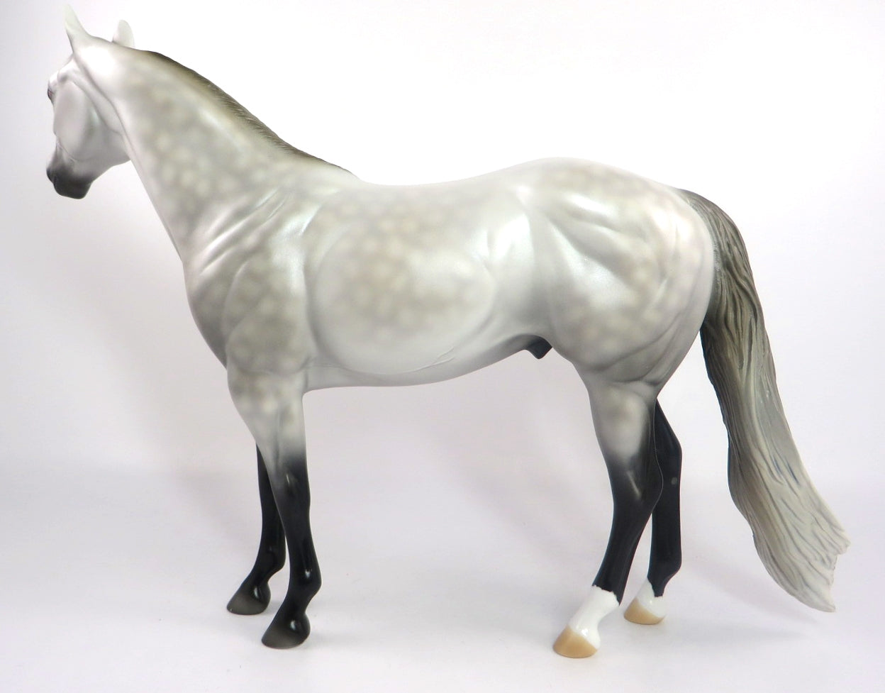 TRUE HEART-OOAK DAPPLE GREY ISH MODEL HORSE 2/7/20