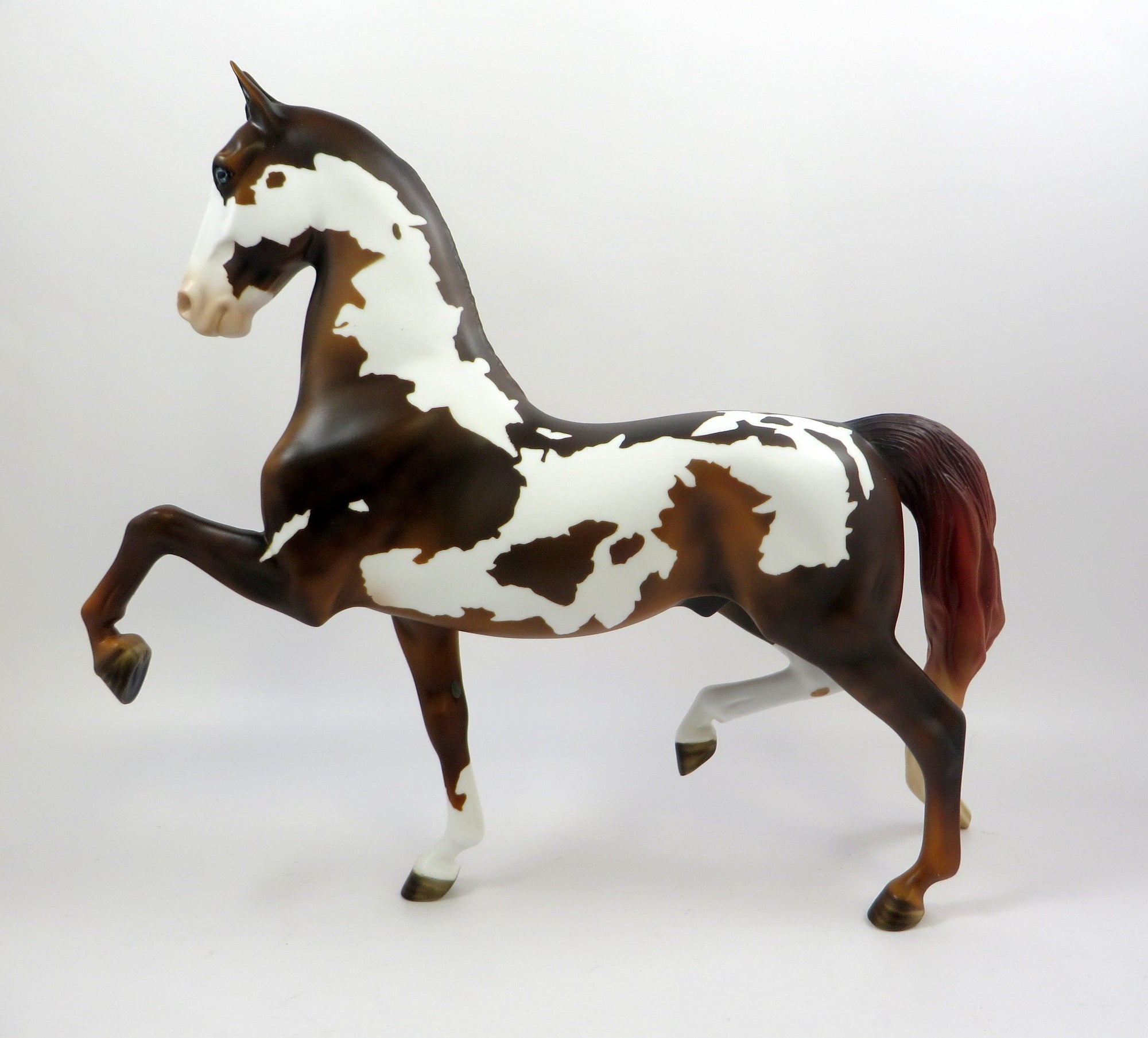 TZARINA-OOAK BAY PAINT SADDLEBRED MODEL HORSE EQ 19