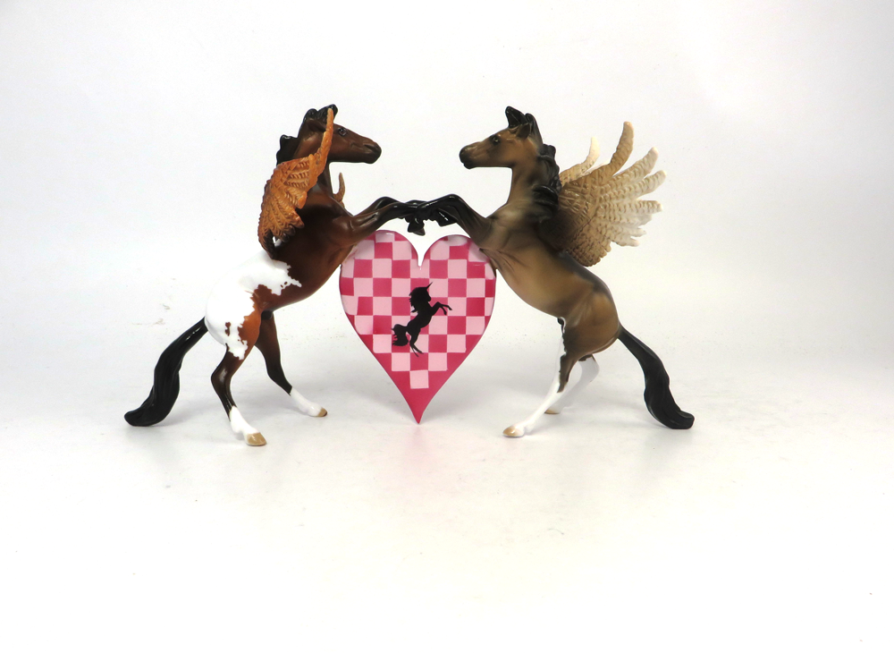 ENDLESS LOVE- OOAK DOUBLE REARING PEGACHIPS HEART VALENTINE DECORATOR SB19