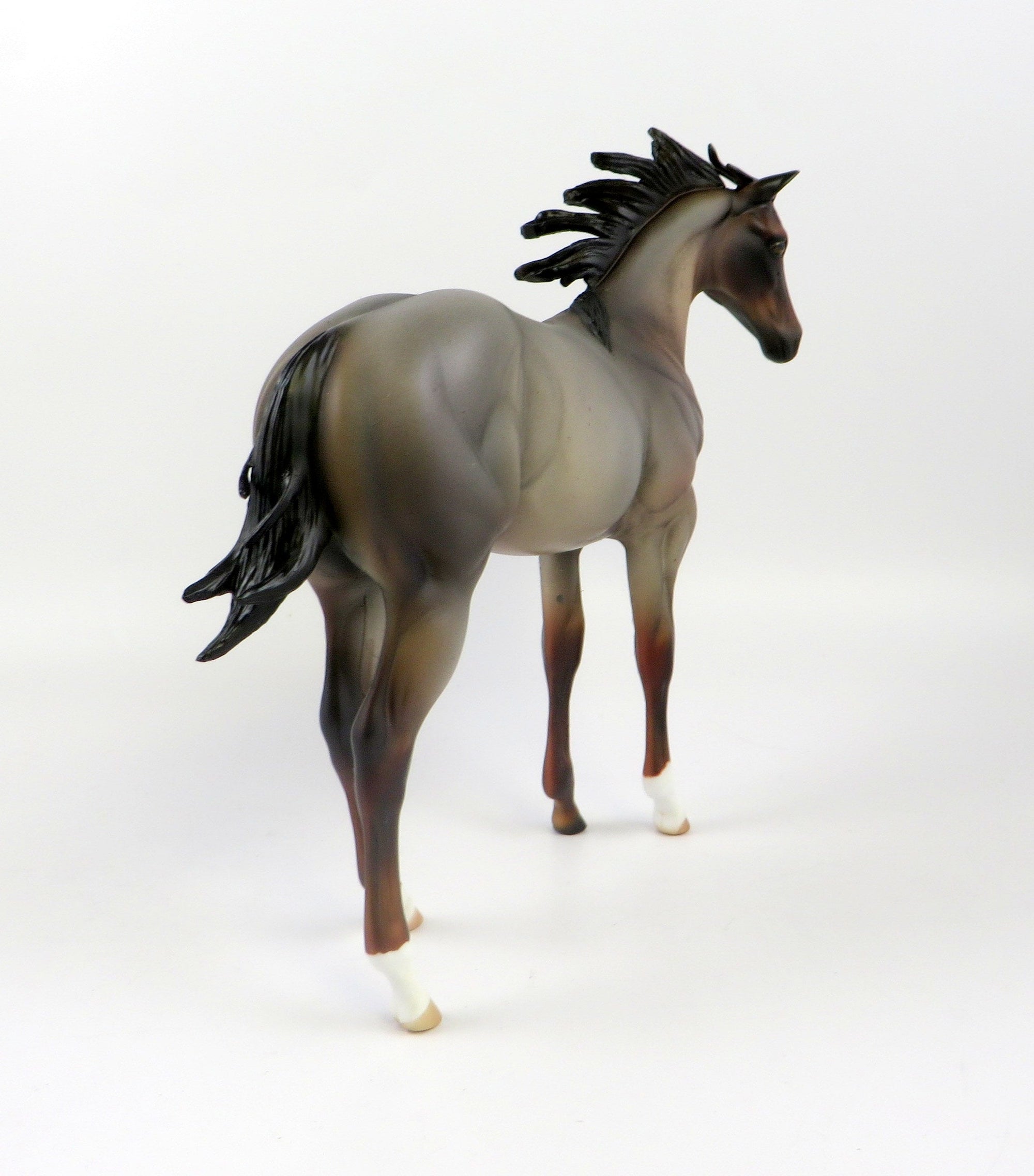 VLAD-OOAK BAY ROAN WEANLING MODEL HORSE EQ 19