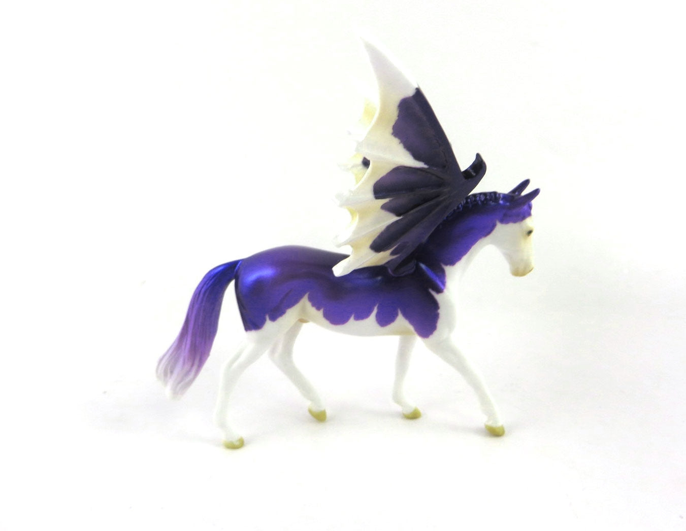 VOO DOO-OOAK AMETHYST SPLASH WARMBLOOD BAT CHIP DECORATOR BY AUDREY DIXON MM19