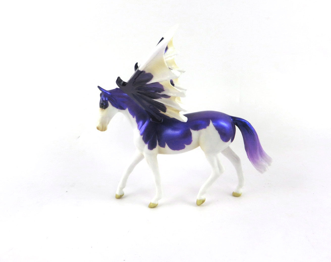 VOO DOO-OOAK AMETHYST SPLASH WARMBLOOD BAT CHIP DECORATOR BY AUDREY DIXON MM19