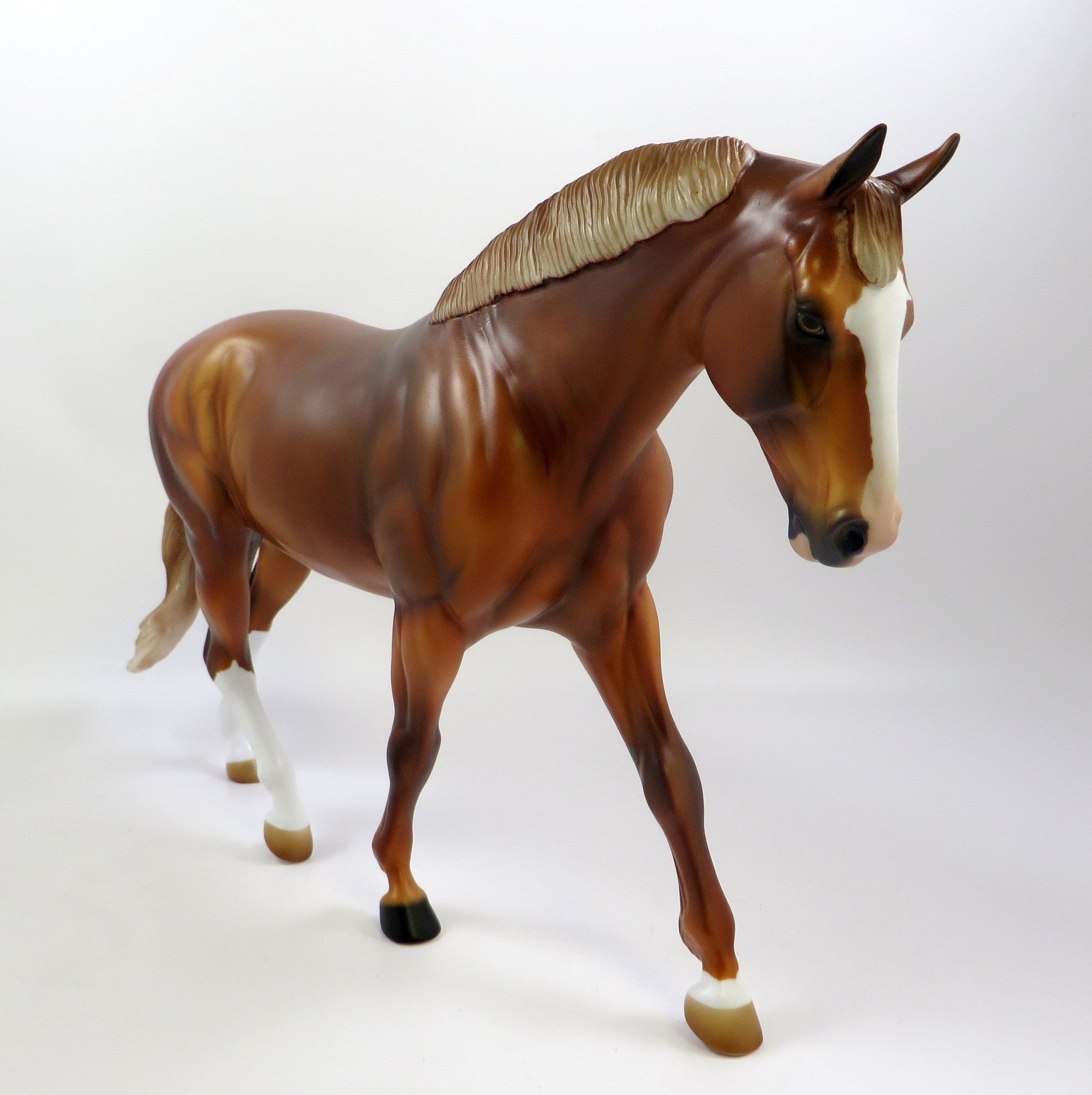 WALES-OOAK CHESTNUT IRISH DRAFT MODEL HORSE EQ 2019