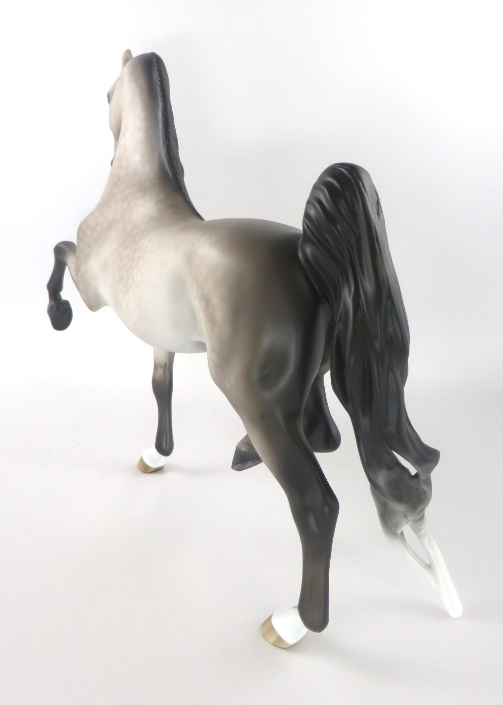 WALTZING SNOWFLAKE - DAPPLE ROSE GREY SADDLEBRED MODEL HORSE BY SHERYL LEISURE WHS19