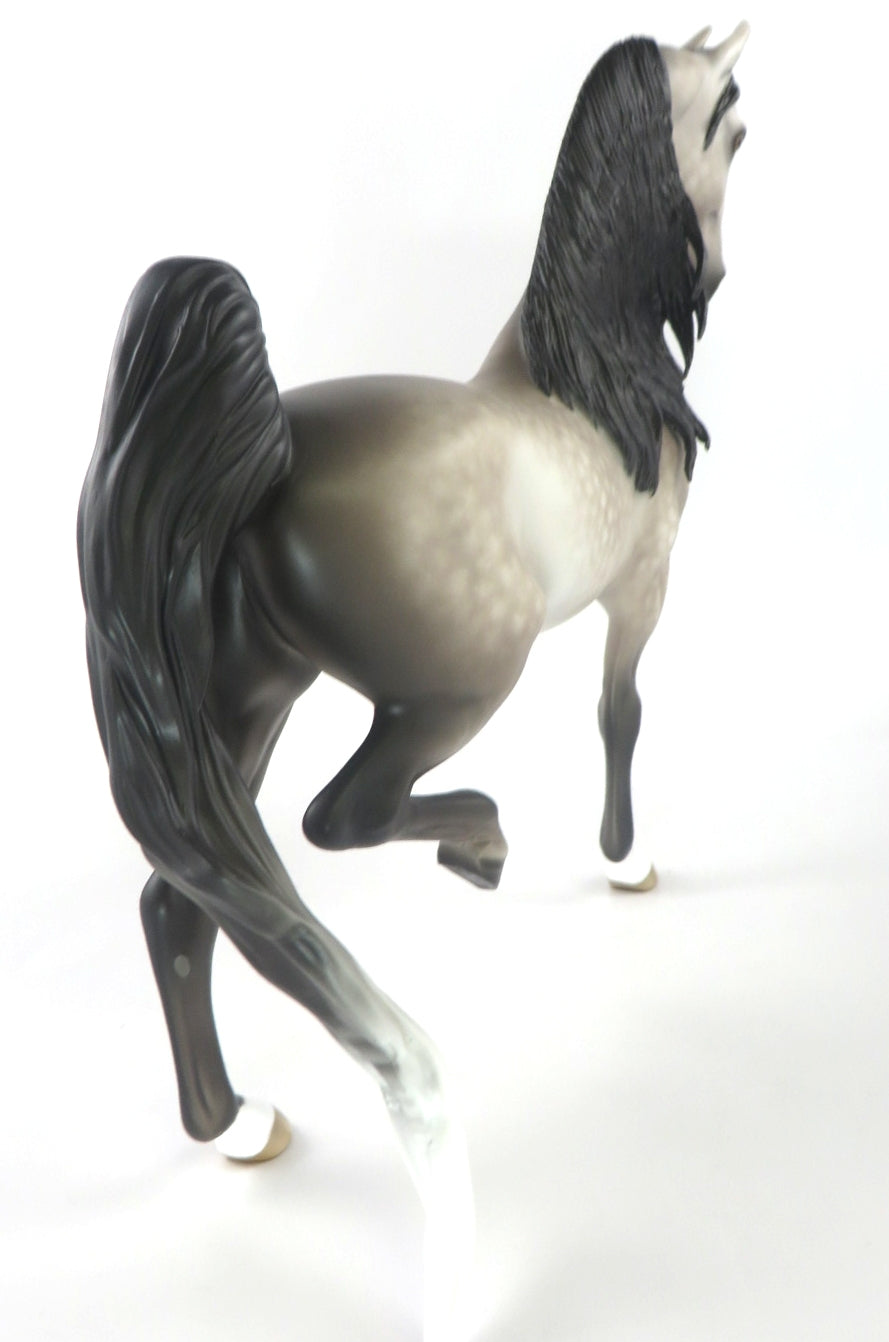 WALTZING SNOWFLAKE - DAPPLE ROSE GREY SADDLEBRED MODEL HORSE BY SHERYL LEISURE WHS19