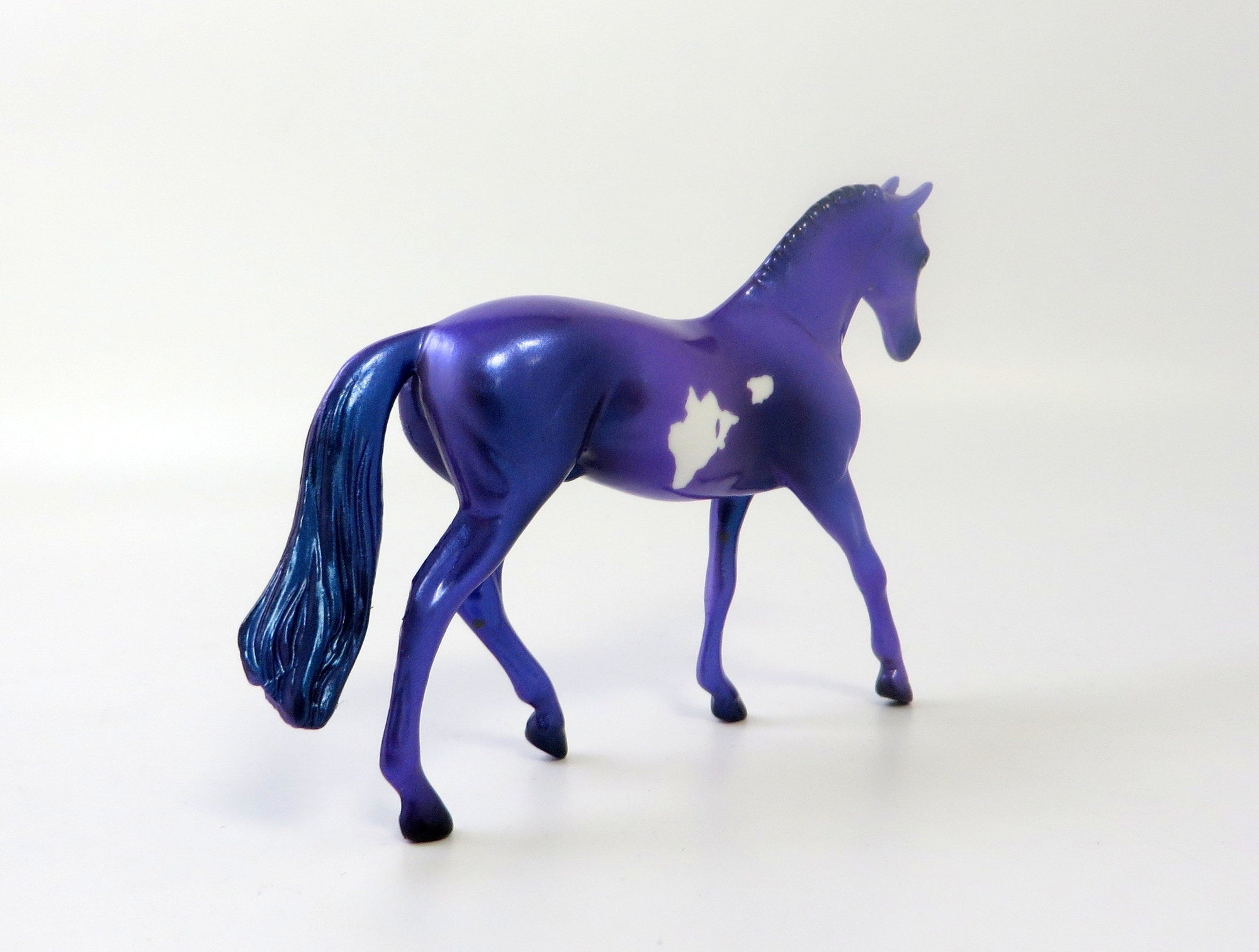 WARMBLOOD AMETHYST CHIP MODEL HORSE EQ 19