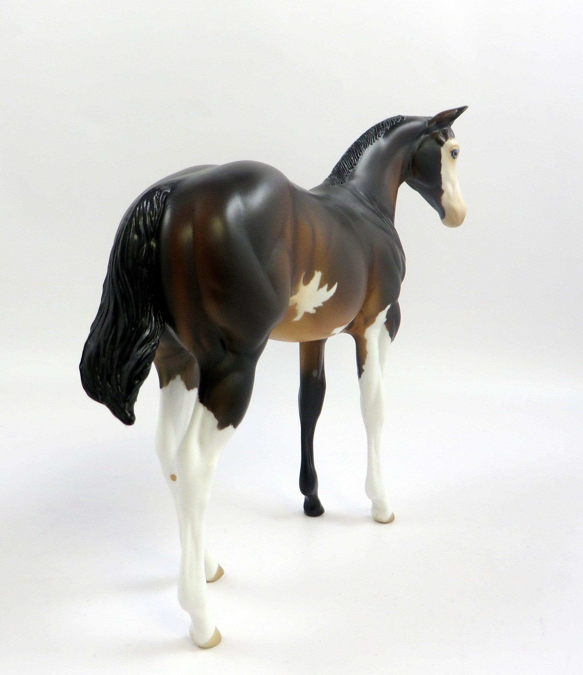 WE BITS-OOAK BAY PINTO WEANLING MODEL HORSE SHCF19