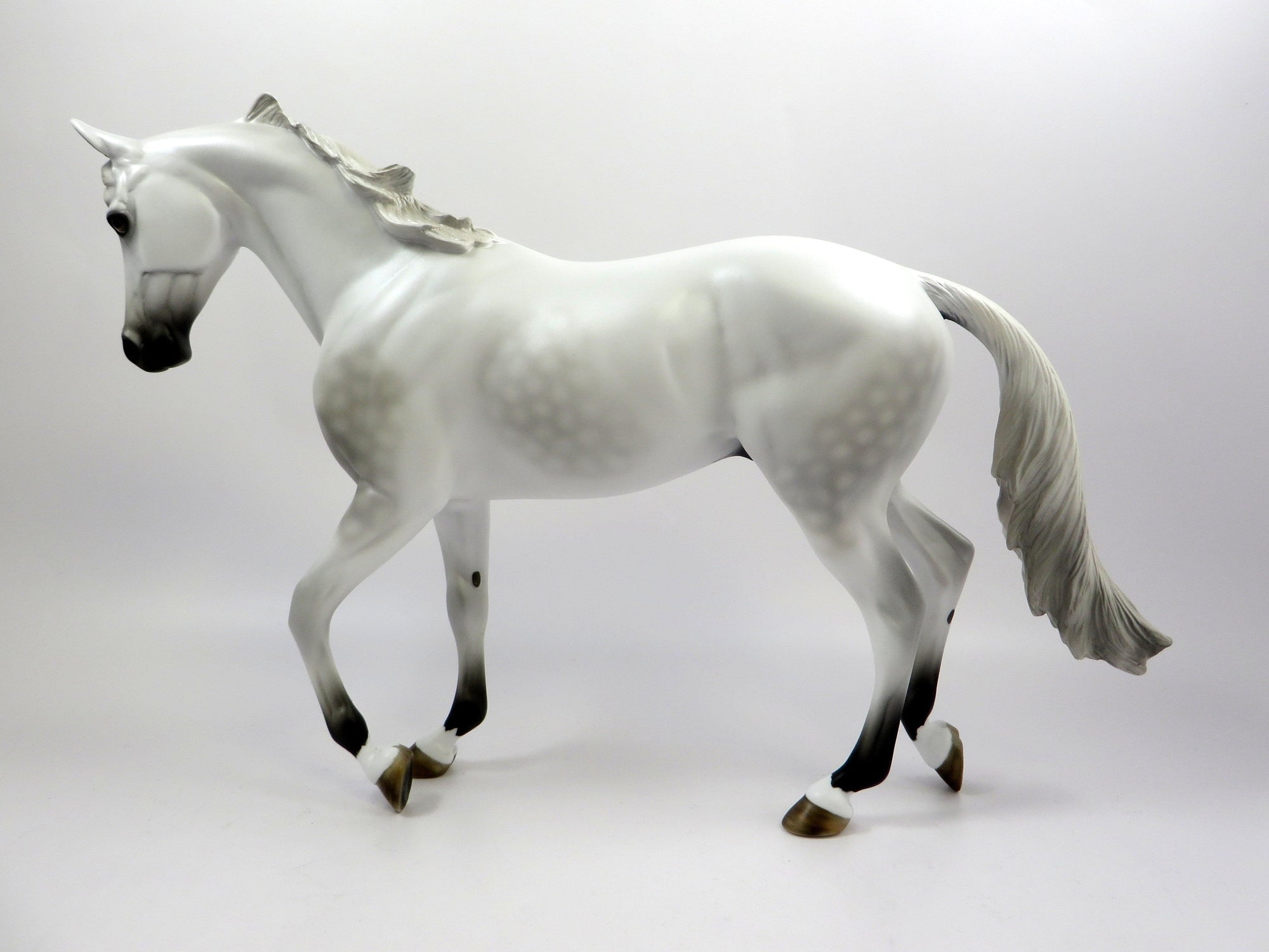 WHITE KNIGHT-OOAK DAPPLE GREY THOROUGHBRED MODEL HORSE EQ 19