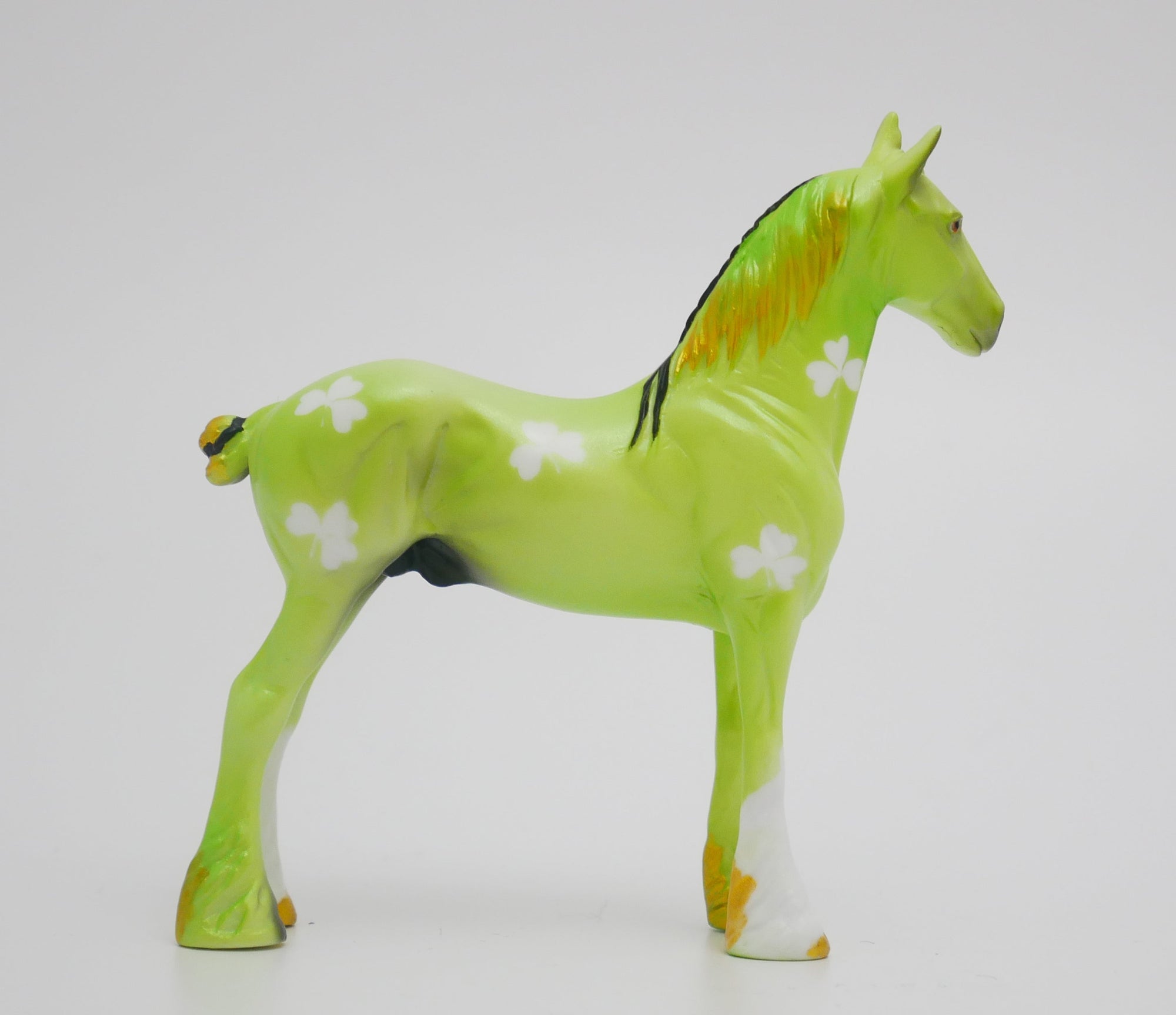 WHO SAYS IT&#39;S NOT EASY BEING GREEN - OOAK  ST. PATRICKS DAY DECO STANDING DRAFT BY JAS FANNING 3/13/20