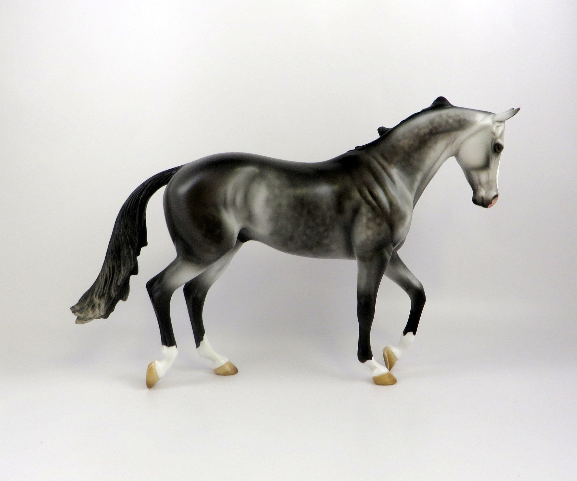 PRINCE WILLIAM-LE-5 DAPPLE ROSE GREY THOROUGHBRED MODEL HORSE EQ 19 noncustom
