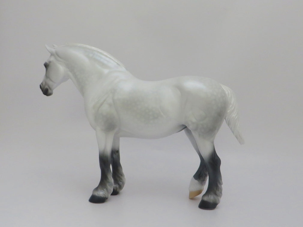 WOODEN NICKEL - LE-14 DAPPLE GREY HEAVY DRAFT MARE EA/MW 2020