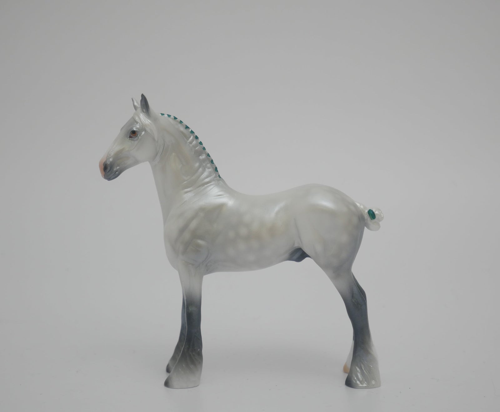 dapple grey standing draft chip