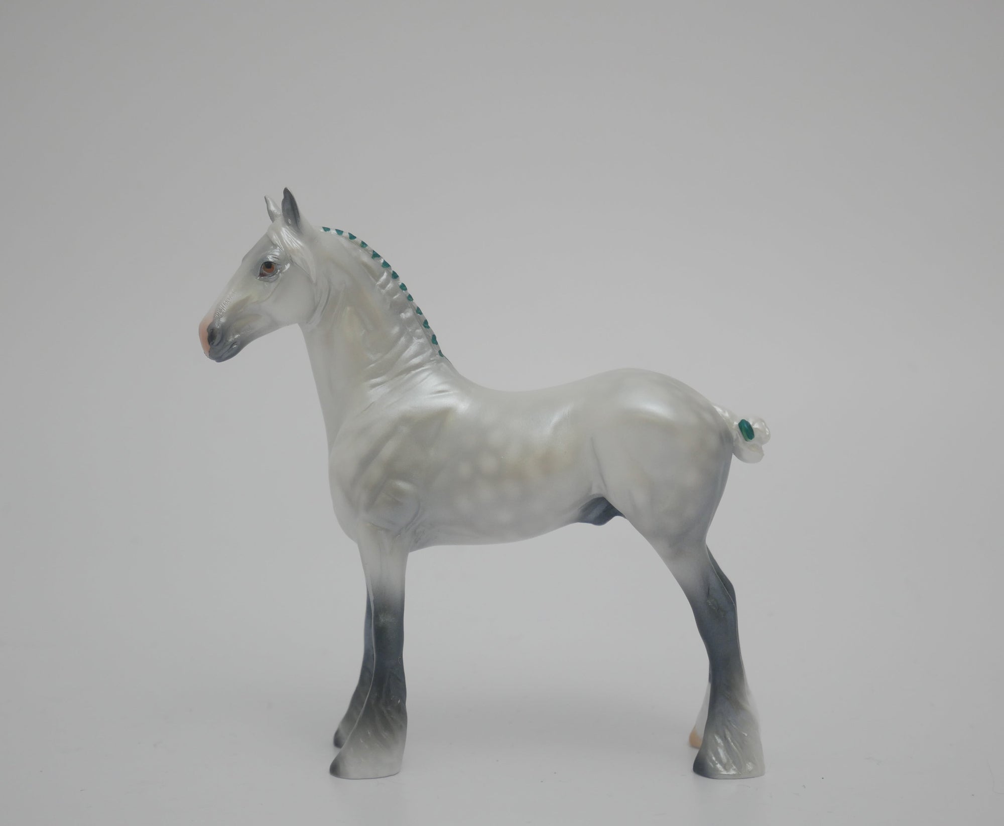 dapple grey standing draft chip