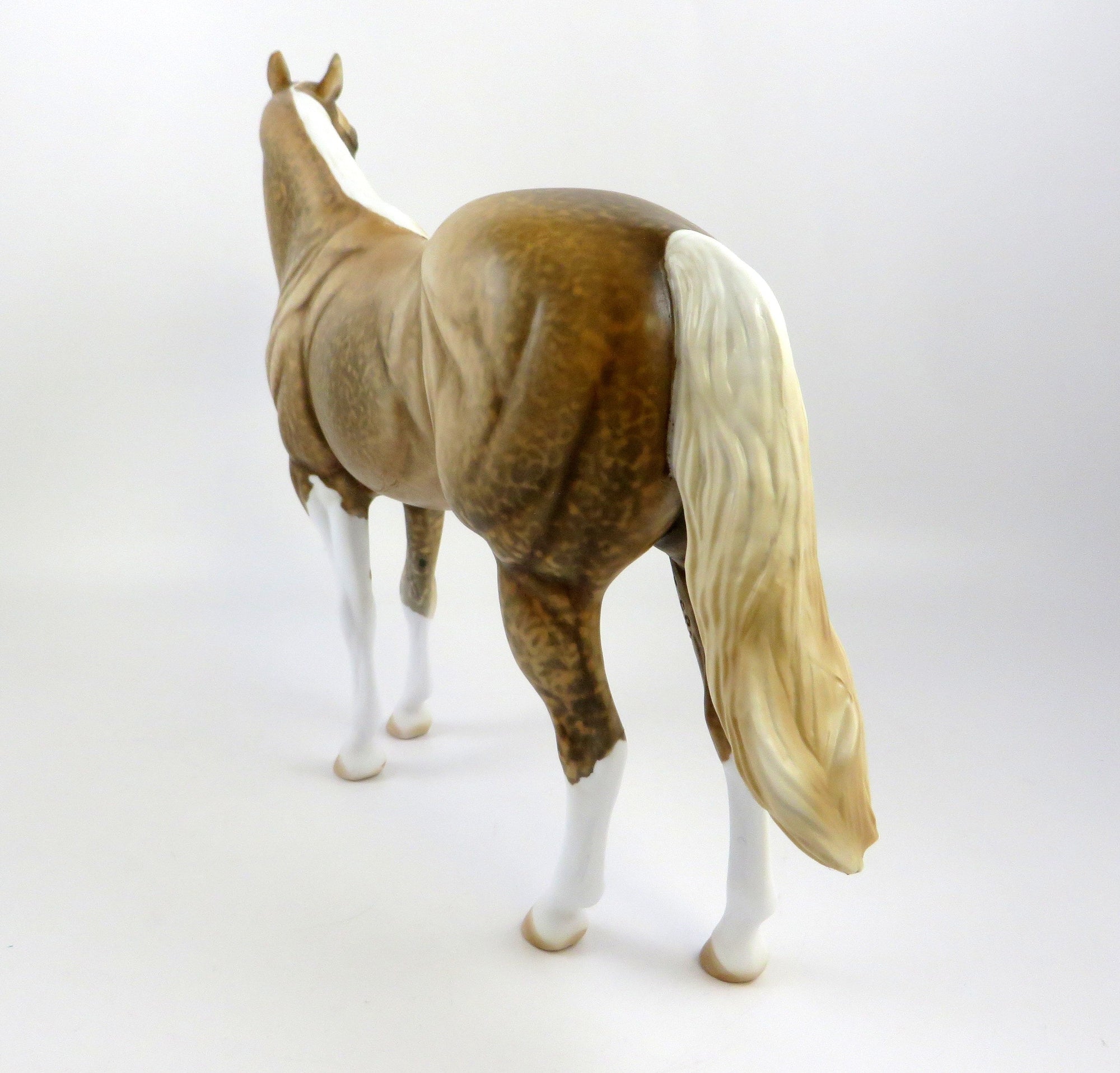 WYOT-OOAK SOOTY PALOMINO ISH MODEL HORSE BY AL EQ 2019