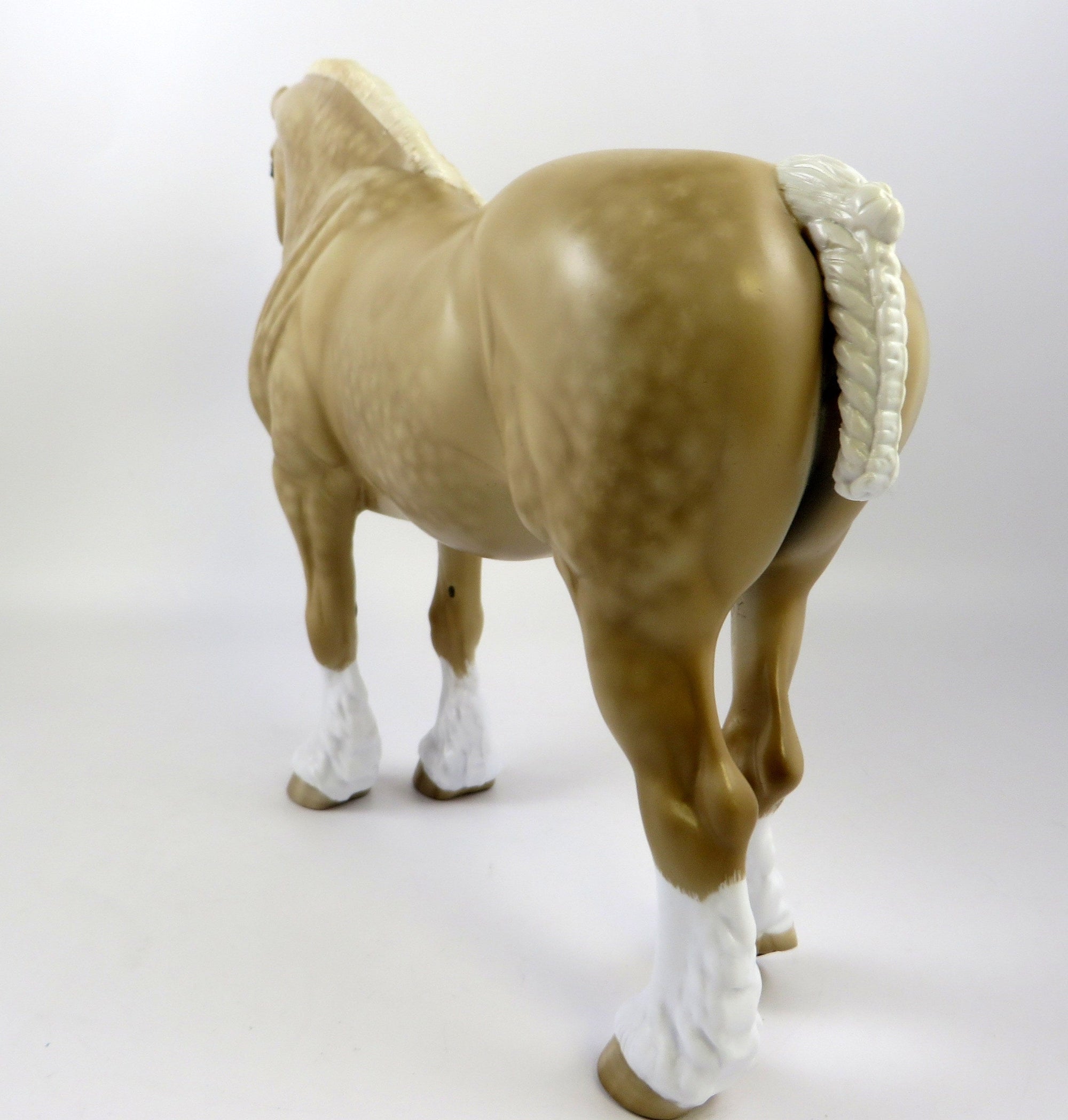 XANADU-OOAK PALOMINO HEAVY DRAFT BY SHERYL LEISURE EQ 19