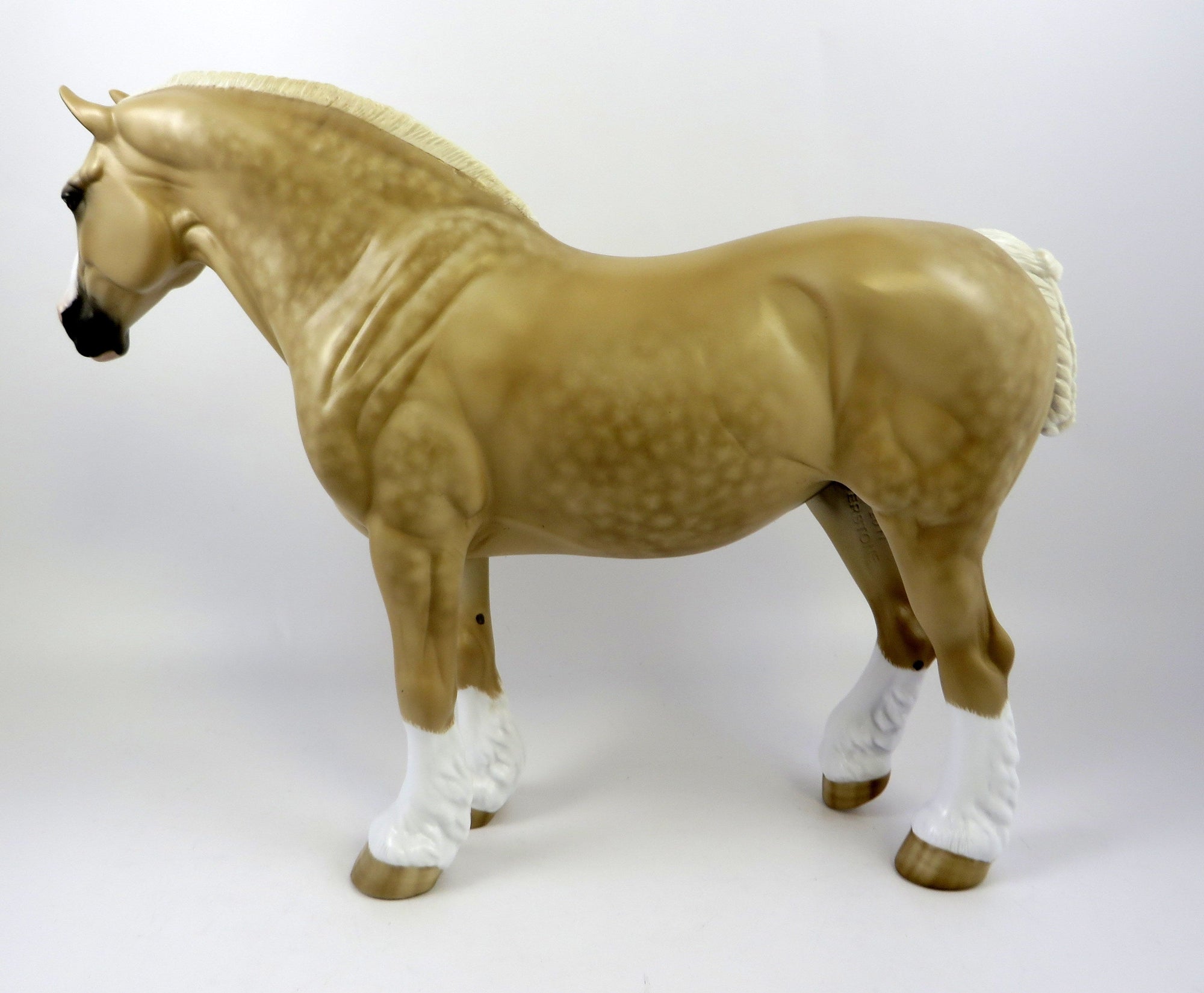 XANADU-OOAK PALOMINO HEAVY DRAFT BY SHERYL LEISURE EQ 19